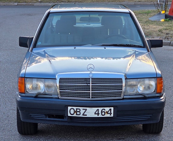 Mercedes-Benz 190 E