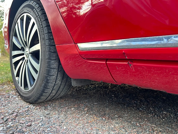 Volkswagen Passat 10 of 11