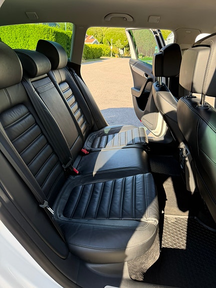 Volkswagen Passat Alltrack 7 of 7