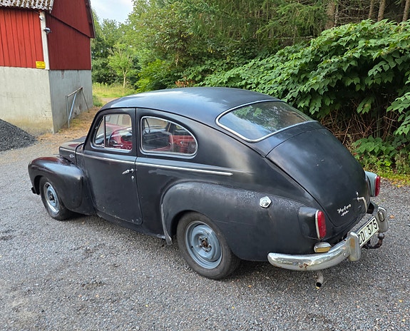 Volvo PV 5 of 9