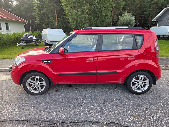 Kia Soul 2 of 8