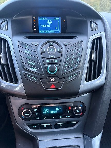 Ford Focus 18 of 29