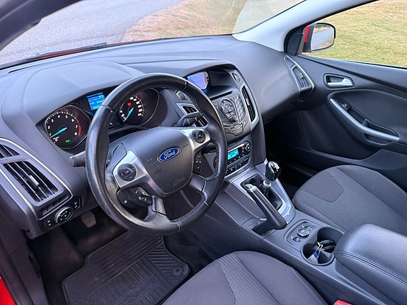 Ford Focus 12 of 29