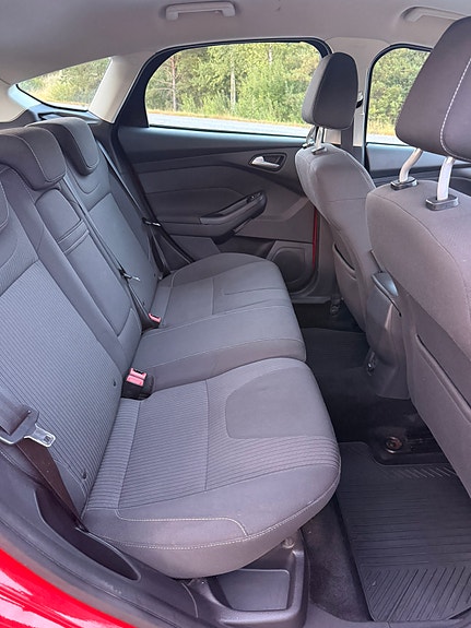 Ford Focus 13 of 29