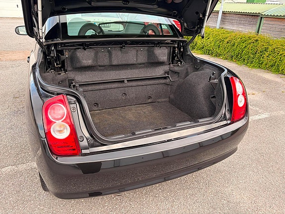 Nissan Micra C+C 6 of 11