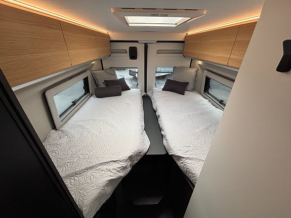 Adria TWIN Select 640 SLB - NYHET - Långbädd - Dieselpanna - Golvvärme - Automat- 16 of 19