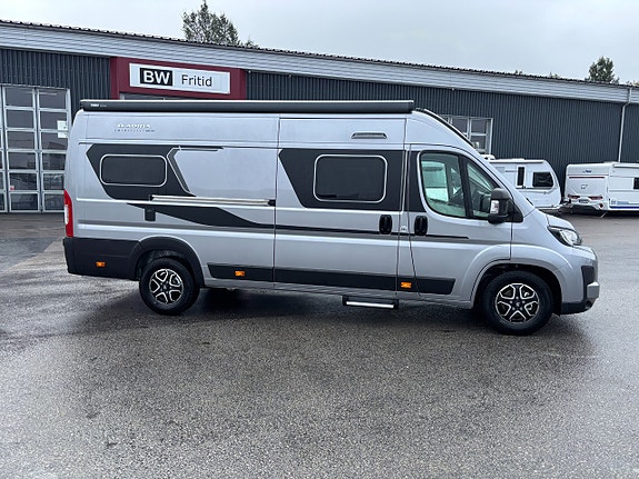 Adria TWIN Select 640 SLB - NYHET - Långbädd - Dieselpanna - Golvvärme - Automat- 2 of 19