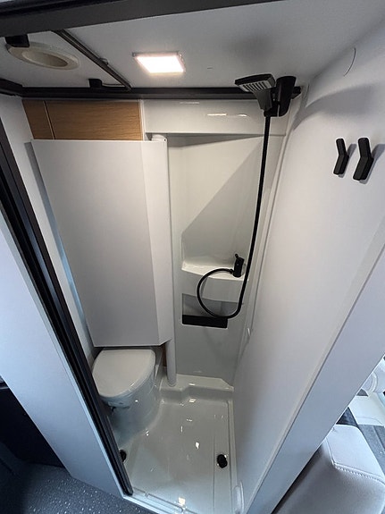 Adria TWIN Select 640 SLB - NYHET - Långbädd - Dieselpanna - Golvvärme - Automat- 18 of 19