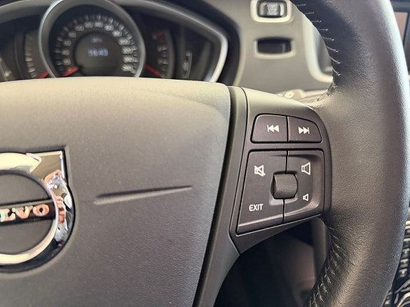 Volvo V40 19 of 22
