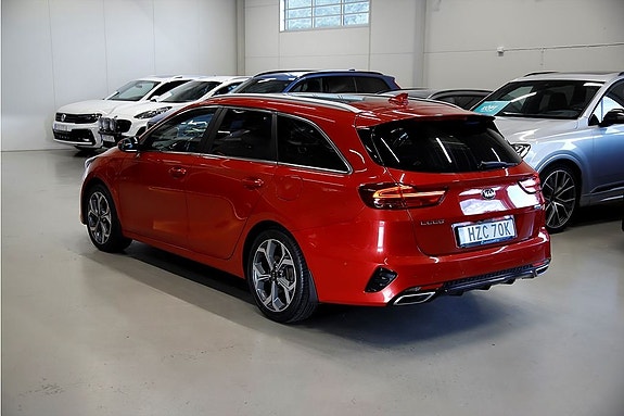 Kia Ceed 4 of 17