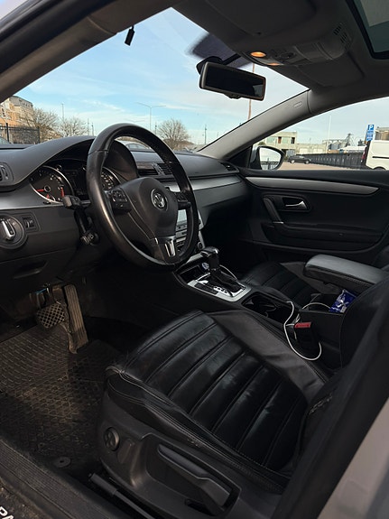Volkswagen Passat CC 5 of 10