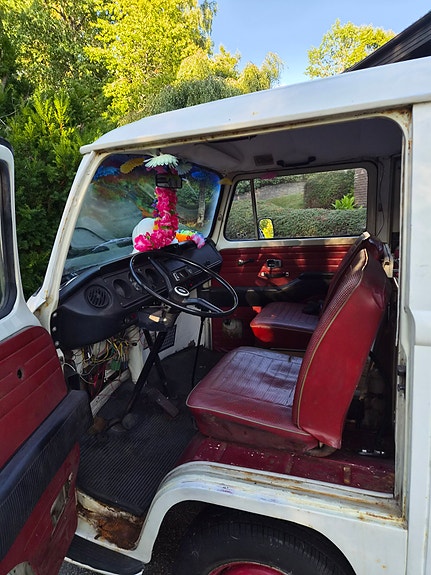 Volkswagen T2 3 of 14