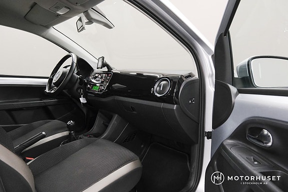 Volkswagen UP! 9 of 17