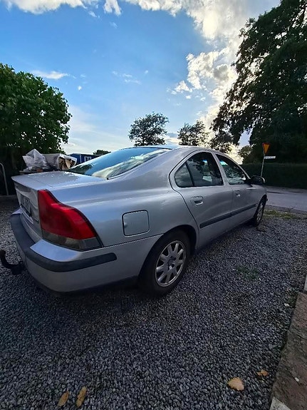 Volvo S60 3 of 7