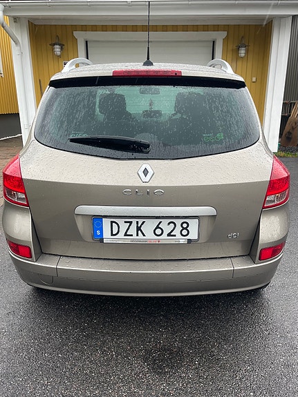 Renault Clio 2 of 6