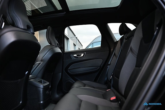 Volvo XC60 23 of 24