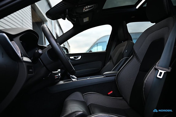 Volvo XC60 7 of 24