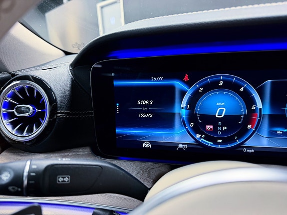 Mercedes-Benz CLS400 d 17 of 23