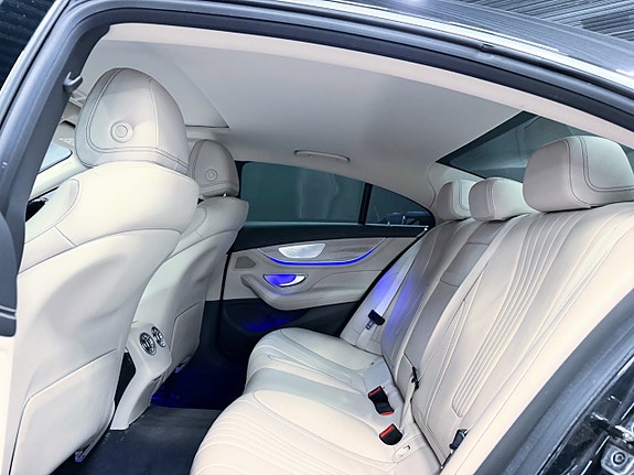 Mercedes-Benz CLS400 d 14 of 23