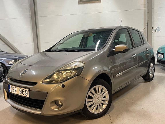 Renault Clio 2 of 19