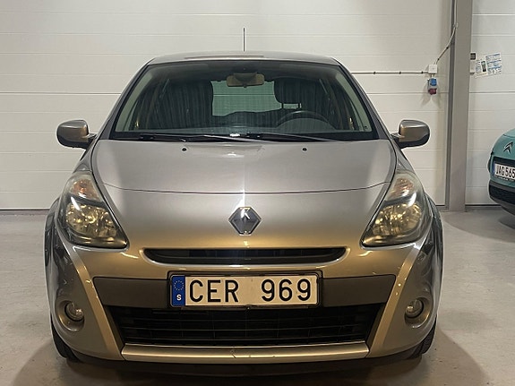 Renault Clio 4 of 19