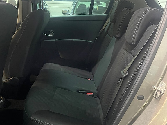 Renault Clio 10 of 19