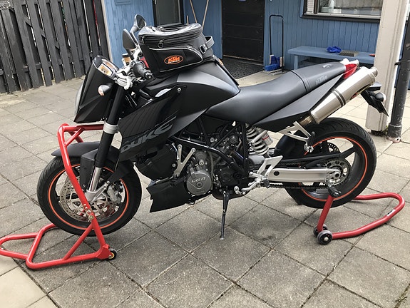 KTM Superduke 990 2 of 6