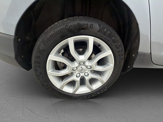 Volvo V40 Cross Country 28 of 29