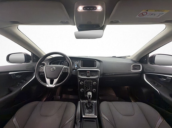 Volvo V40 Cross Country 17 of 29