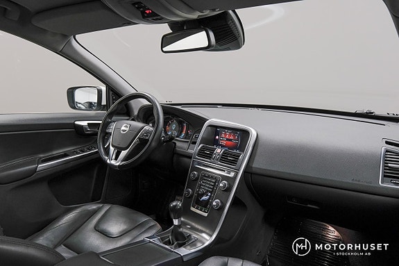 Volvo XC60 10 of 22