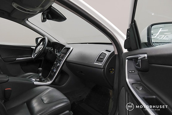 Volvo XC60 9 of 22