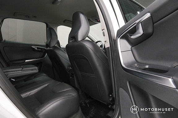 Volvo XC60 11 of 22