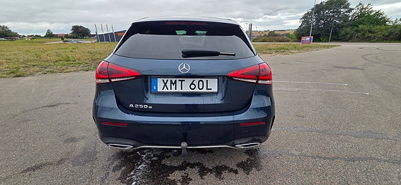 Mercedes-Benz A250 e 2 of 6