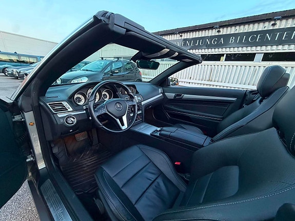 Mercedes-Benz E200 8 of 26