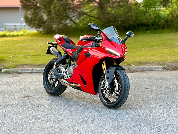 Ducati Panigale v2s 6 of 6