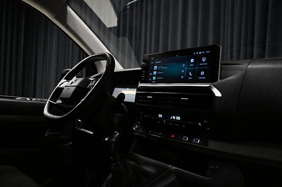 Opel Vivaro 30 of 30