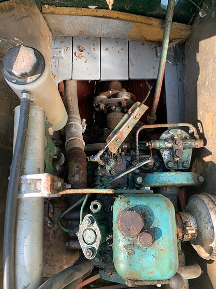 EKSNIPA med Lågvarvig Dieselmotor finns på Djurö / Vindö 3 of 20