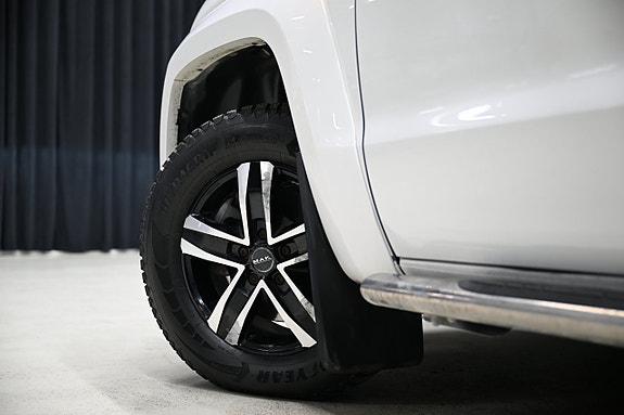 Volkswagen Amarok 15 of 30