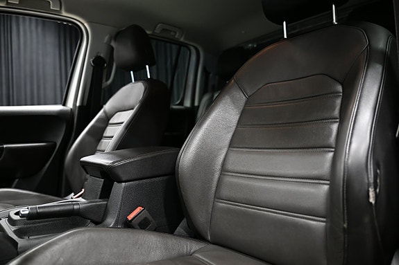 Volkswagen Amarok 24 of 30