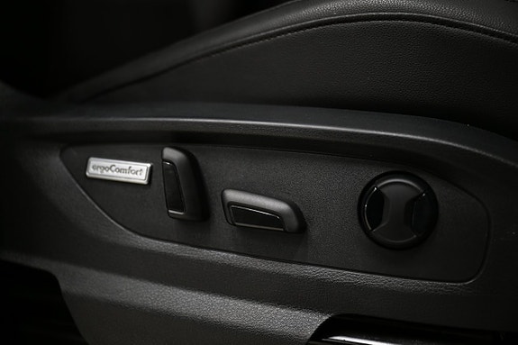 Volkswagen Amarok 25 of 30