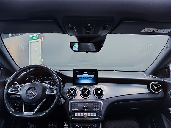 Mercedes-Benz CLA220 d 3 of 16