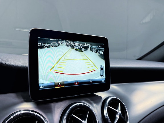 Mercedes-Benz CLA220 d 15 of 16
