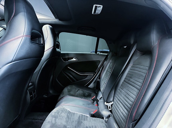 Mercedes-Benz CLA220 d 16 of 16
