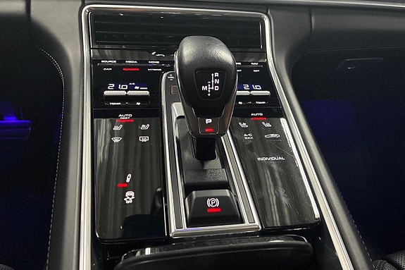 Porsche Panamera Turbo S 22 of 30