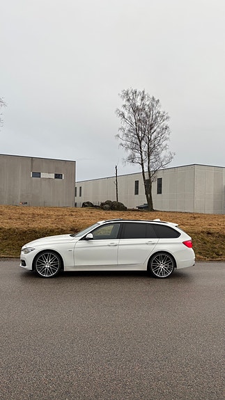 BMW 318d 3 of 8