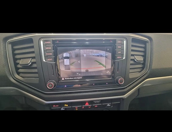 Volkswagen Amarok 6 of 6