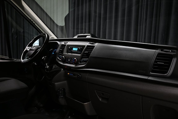 Ford Transit 29 of 30