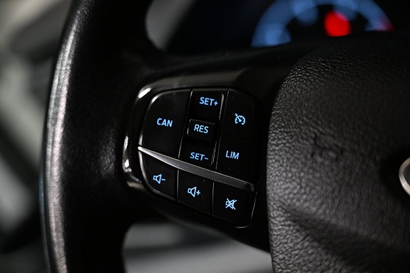 Ford Transit 28 of 30