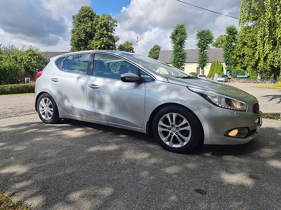 Kia Ceed 12 of 14