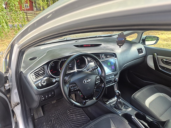 Kia Ceed 4 of 14
